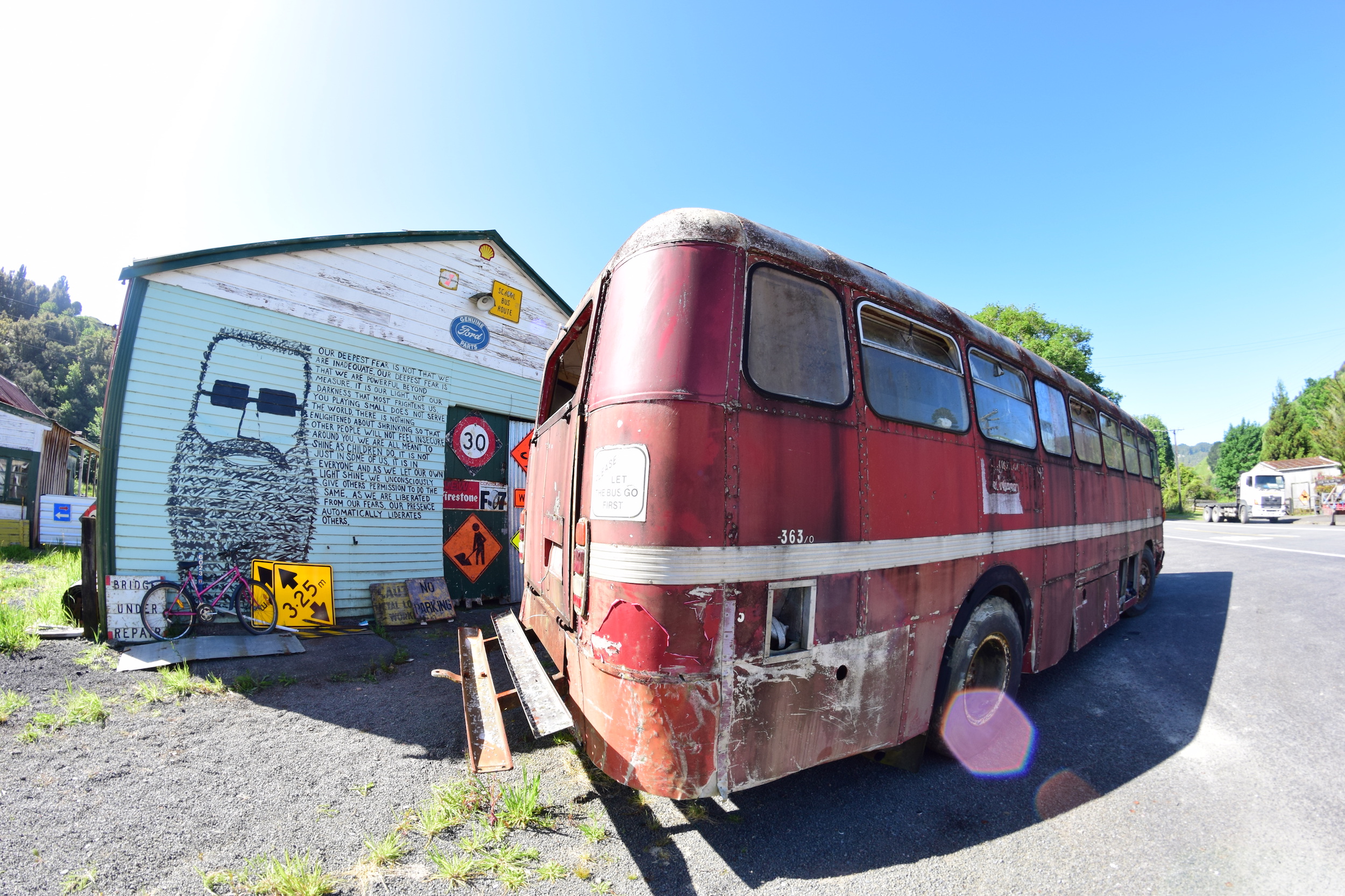 whanga-bus